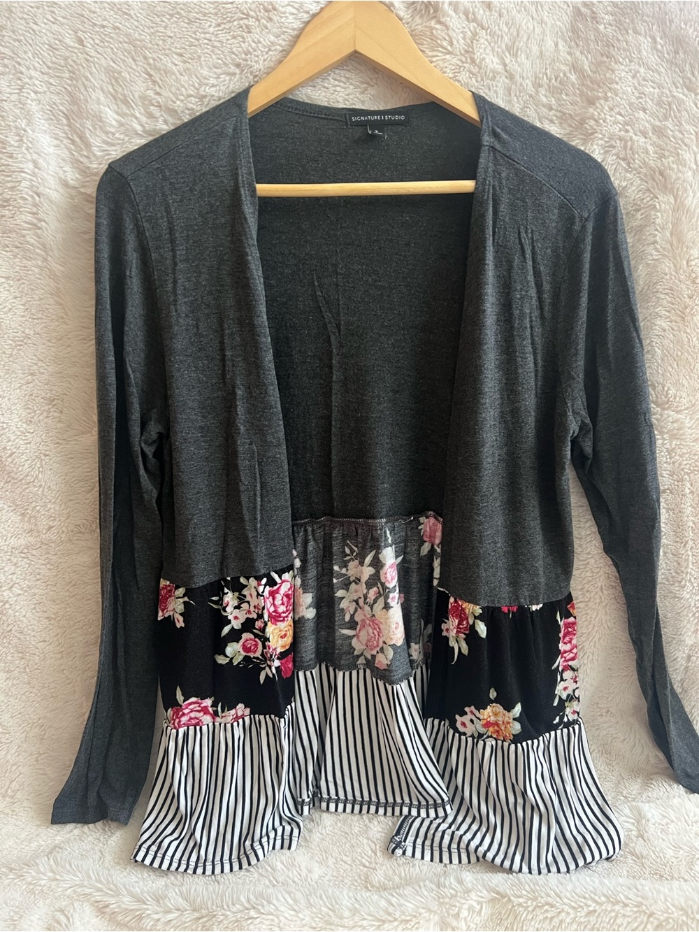 Signature Studio Gray Floral & Stripe Layered Cardigan - Size L
